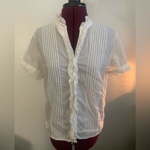 EUC investments white lace button down top w/ruffled trim and sleeves, Size 12